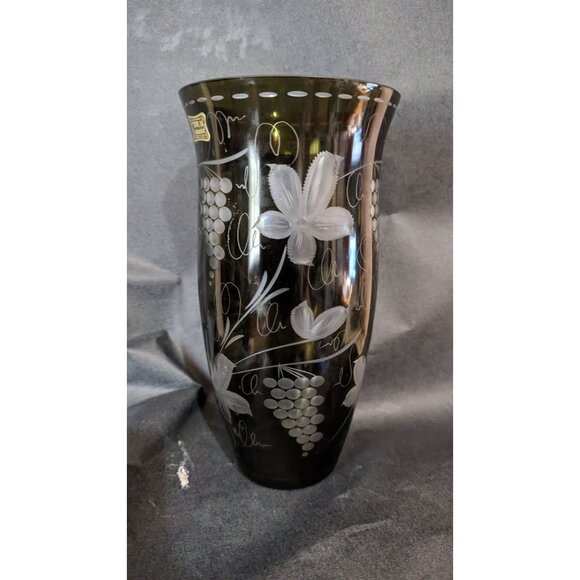 Egermann Bohemian Czech Olive Green Floral Etched Glass Vase Cut To Clear 9 Inch - Picture 6 of 10